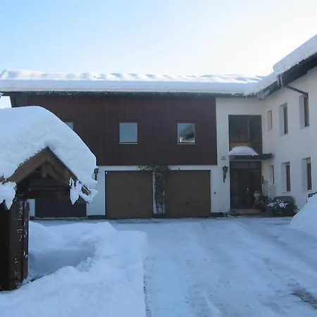 Appartement Im Souterrain Mit Terrasse Bischofswiesen Exterior photo